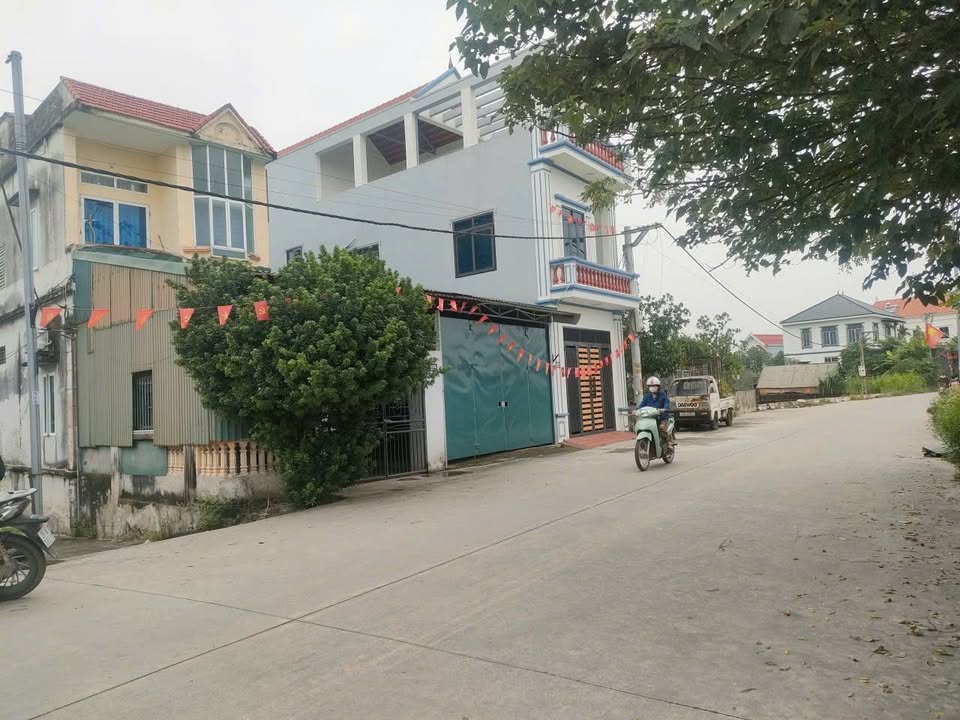Đất nền Đội 8, Chương Dương, Thường Tín 94.1m² - Ô tô vào tận đất, gần chợ và trường học!