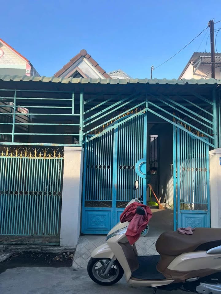 Nhà cho thuê hẻm 444 Bùi Hữu Nghĩa - 150m² giá 3.5 triệu - Sân đậu ô tô tiện lợi!