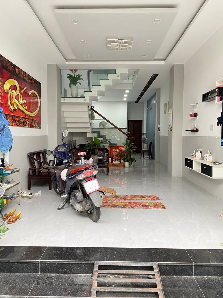 Nhà 1 trệt 1 lầu tại Nguyễn Thông, Bình Thủy 84m² giá chỉ 4.45 tỷ - Sổ hồng đầy đủ!