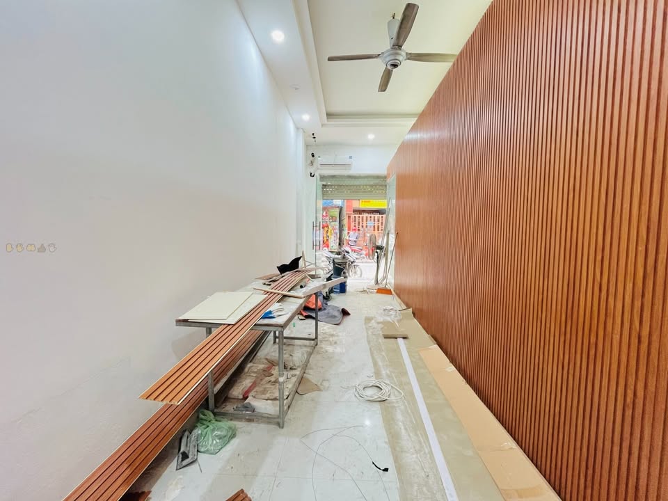 Mặt bằng cho thuê tại 14 Pháo Đài Láng 30m² giá 7 triệu - Tiềm năng kinh doanh lớn!