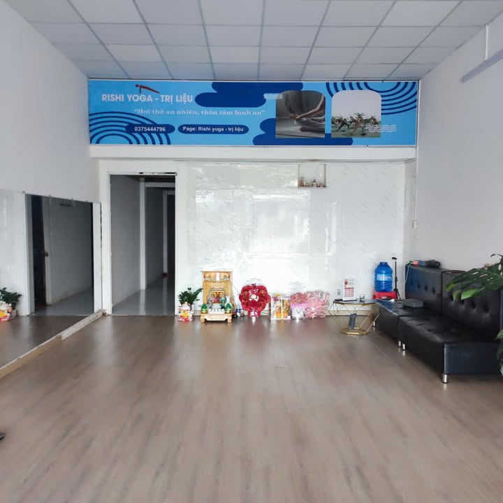 Cho thuê mặt bằng kinh doanh tại Krông Năng 185m² giá 6.5 triệu - Vị trí đắc địa ngay trung tâm!