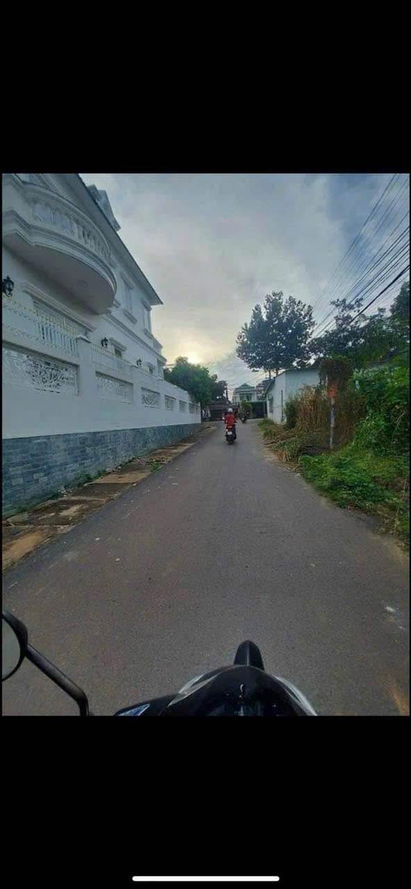 Nhà cấp 4 Tương Bình Hiệp 711m² giá 6.5 tỷ - Sân vườn mát mẻ