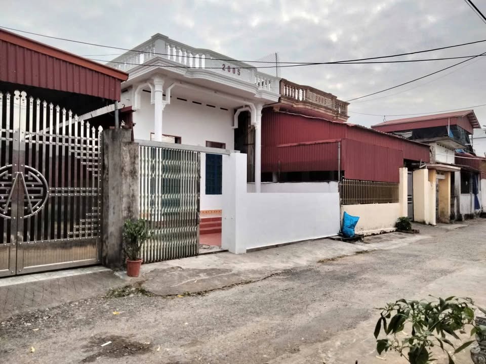 Nhà mái bằng thôn Hữu xã Mê Linh 180m² giá 1 tỷ - Đầu tư lý tưởng!