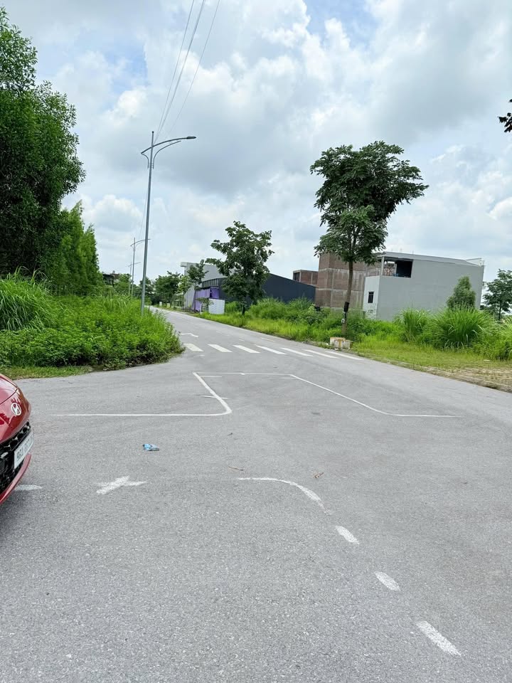 Đất nền góc ĐO13 tại Cao Thượng, Tân Yên 95,9m² - Giá chỉ 2 tỷ