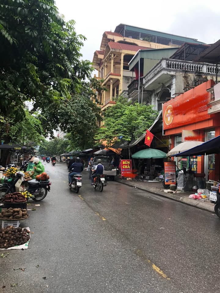 Nhà mặt phố Tứ Hiệp, Thanh Trì 68m² - Kinh doanh siêu đỉnh, giá thỏa thuận!