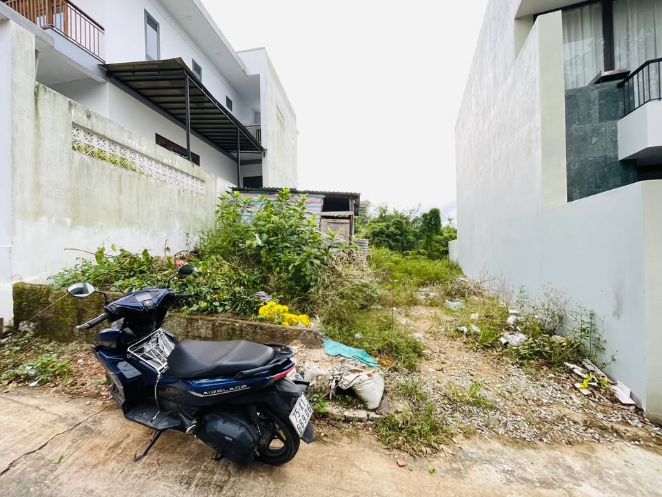 Đất nền kiệt 77 Lê Ngô Cát, Thủy Xuân 100m² giá 1.6 tỷ - Vị trí trung tâm, an ninh tốt!