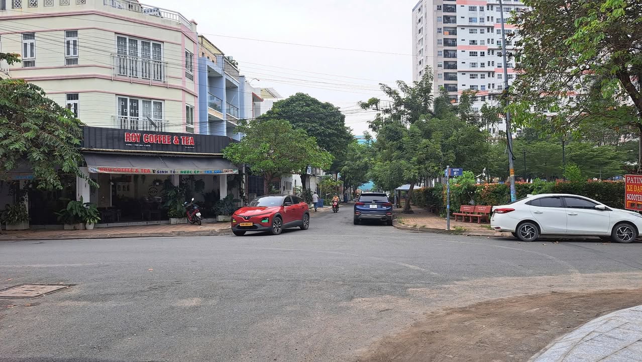 Nhà 4 tầng Phước Long B 112m² - Thiết kế đẹp, vị trí đắc địa gần Metro!