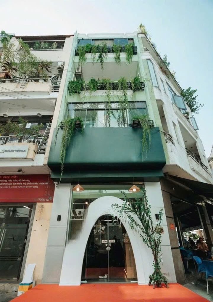 Nhà mặt tiền Phan Xích Long 72m² giá 33 triệu - Khu VIP, kinh doanh sầm uất!