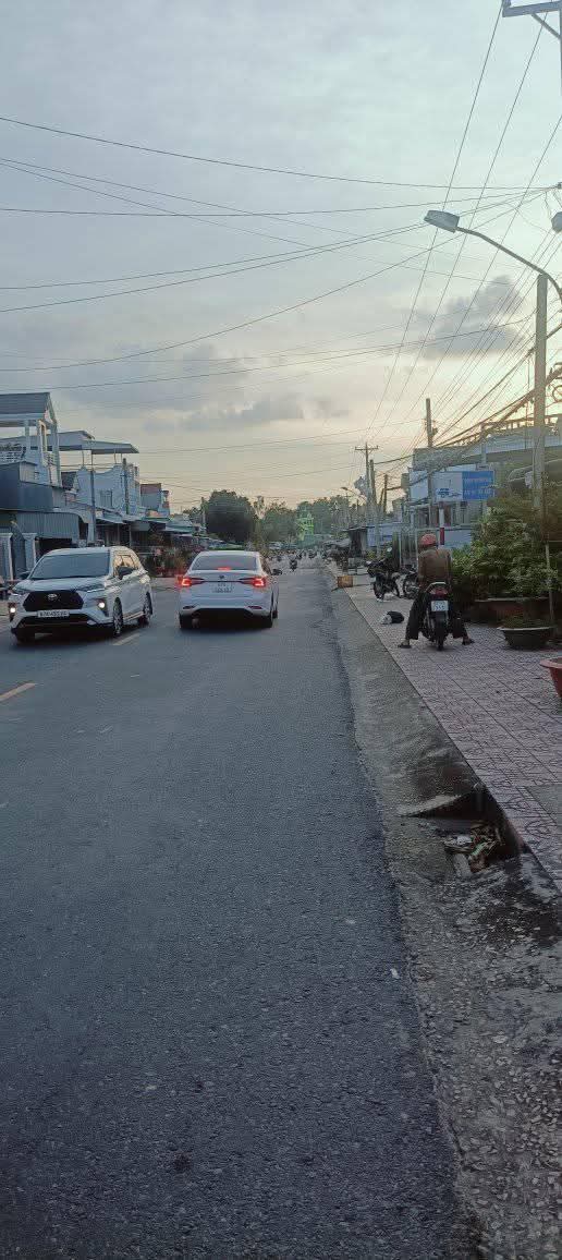 Đất cây lâu năm 2400m² Quốc lộ 91, Tịnh Biên - Giá 2.5 tỷ, thuận tiện kinh doanh!