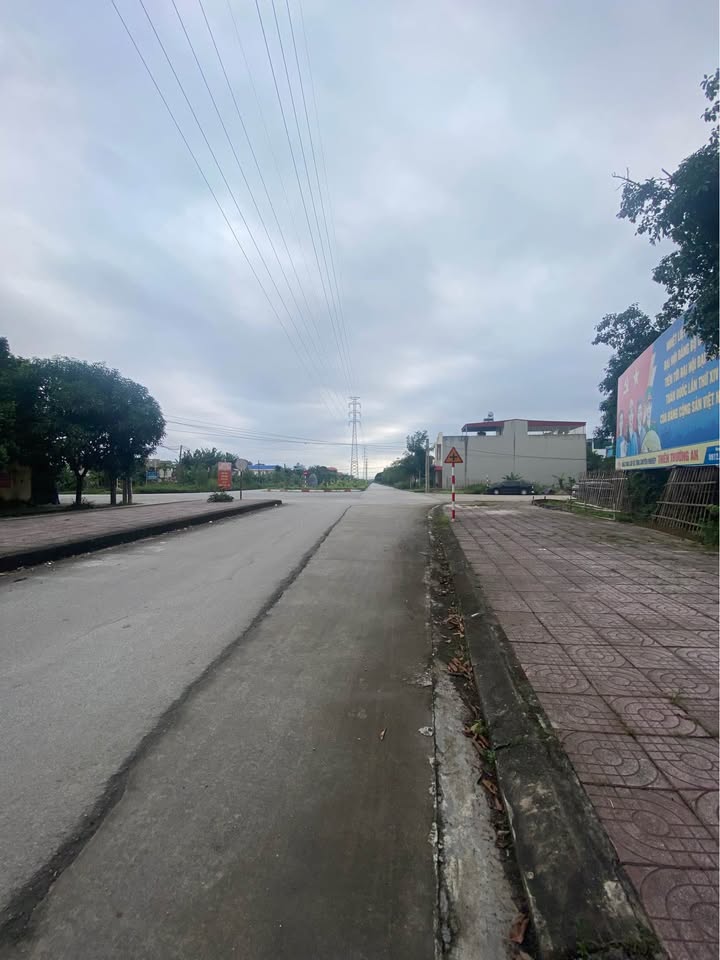 Đất nền phường Nam Bình 102m² giá thỏa thuận - Vị trí đắc địa, tiện ích đầy đủ!