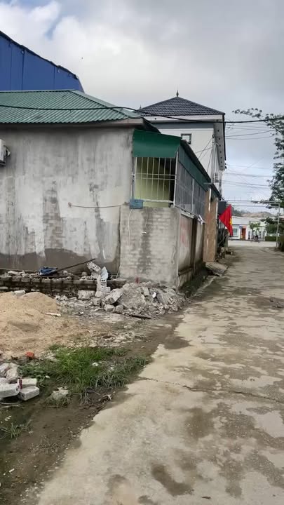 Đất mặt ngõ ô tô tránh xóm 8 Hưng Đạo 109.6m² giá 2.6 tỷ - Cơ hội đầu tư lý tưởng!