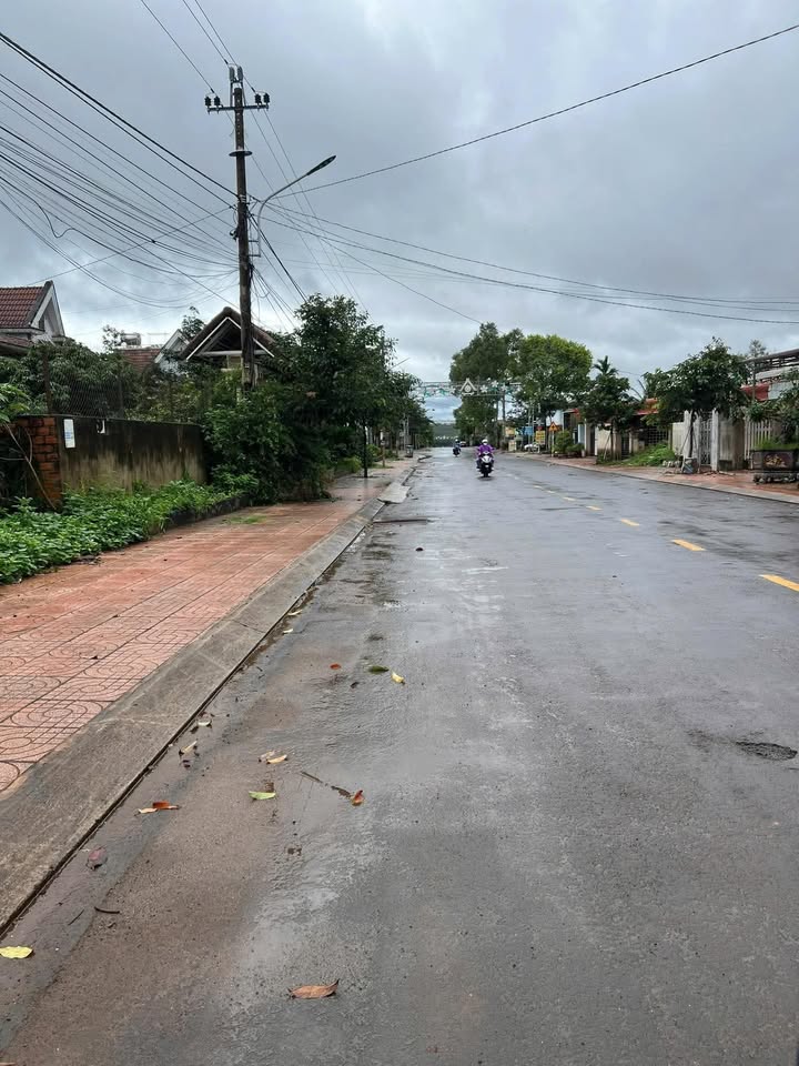 Đất thổ cư 203m² đường Trần Hưng Đạo, Krông Năng - Giá chỉ 500 triệu!