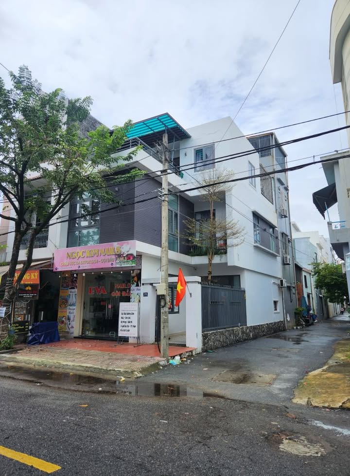 Nhà mặt tiền đường Nguyễn Đôn Tiết, Đà Nẵng 88m² giá 11 tỷ - Đầu tư sinh lời ngay!