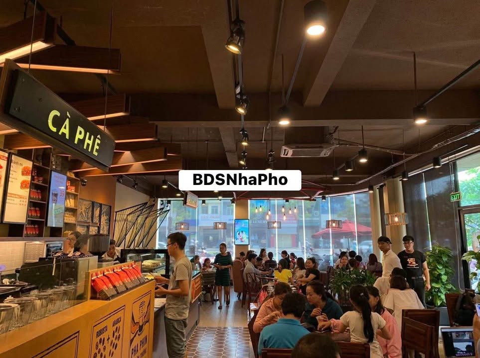 Cho thuê nhà mặt tiền Nguyễn Văn Linh, Hải Châu 450m² - Kinh doanh siêu lợi nhuận!