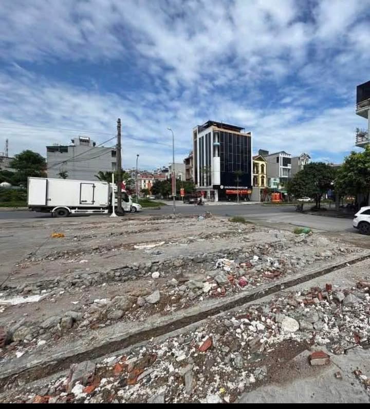 Đất nền Cao Thắng Hạ Long 97m² giá chỉ 6x triệu - Vị trí kinh doanh đắc địa!