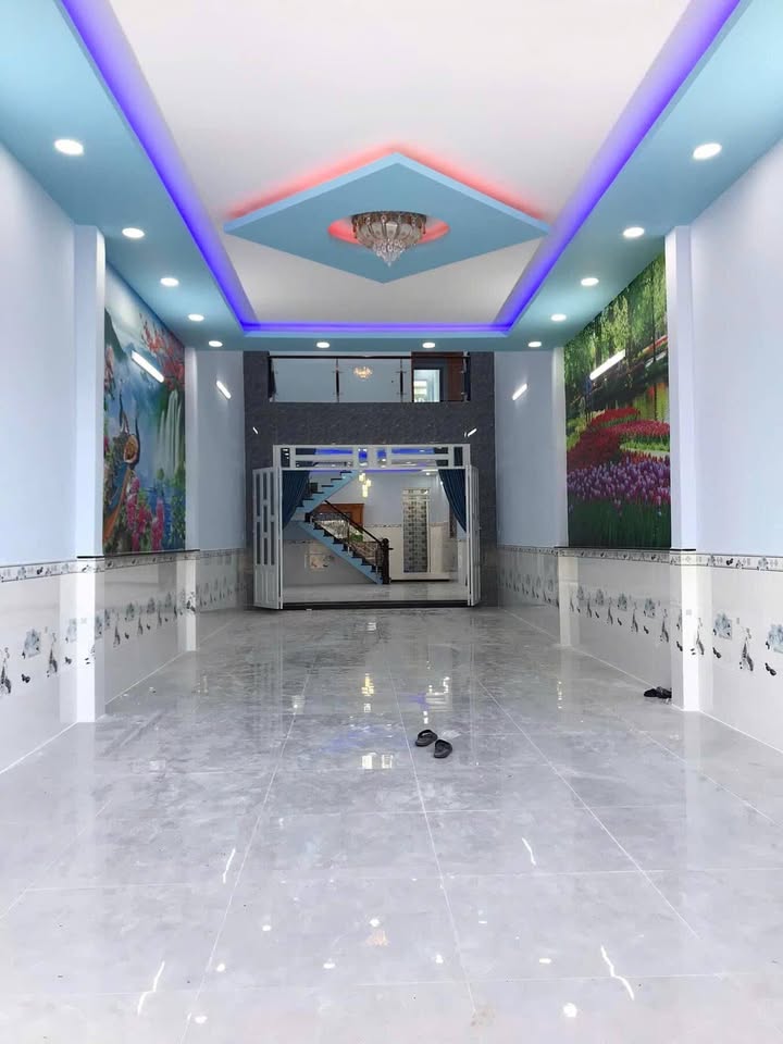 Nhà mặt tiền Tân Chánh Hiệp 18, Quận 12, 145m² giá 10.5 tỷ - Đối diện trường giao thông vận tải!