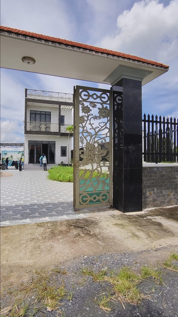 Nhà riêng 2 tầng 418m² tại Hòa Khánh Nam, Đức Hòa - Giá chỉ 2.8 tỷ, sẵn sàng vào ở!