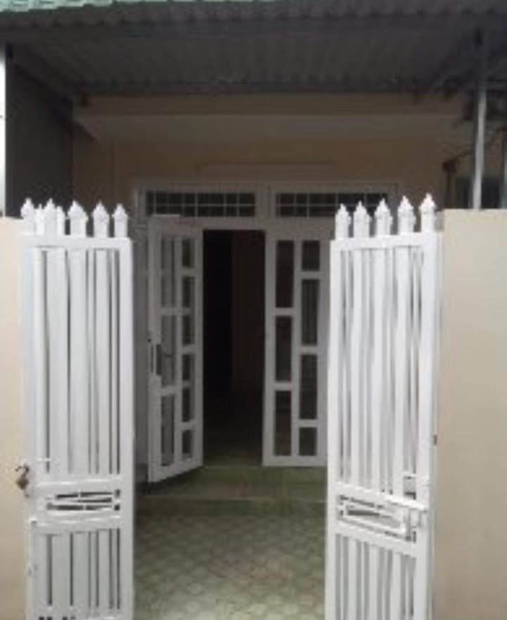 Nhà cấp bốn Biên Hòa 49m² giá 1.25 tỷ - Sổ đỏ chính chủ, gần chợ và trường học!