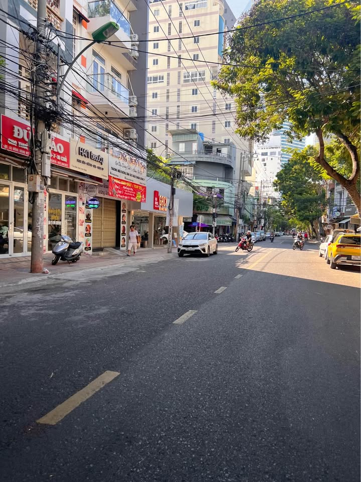Bán nhà mặt tiền đường Hồng Bàng, P.Tân Lập, Nha Trang 222m² - Giá 29 tỷ, sổ hồng chính chủ!