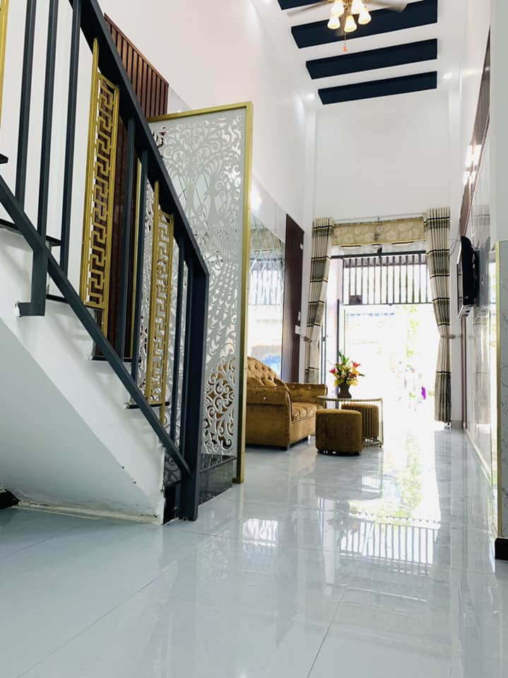 Bán nhà mặt tiền đường TH23, phường Hiệp Thành, quận 12 - Diện tích 70m², giá 3.35 tỷ, sẵn sàng kinh doanh!