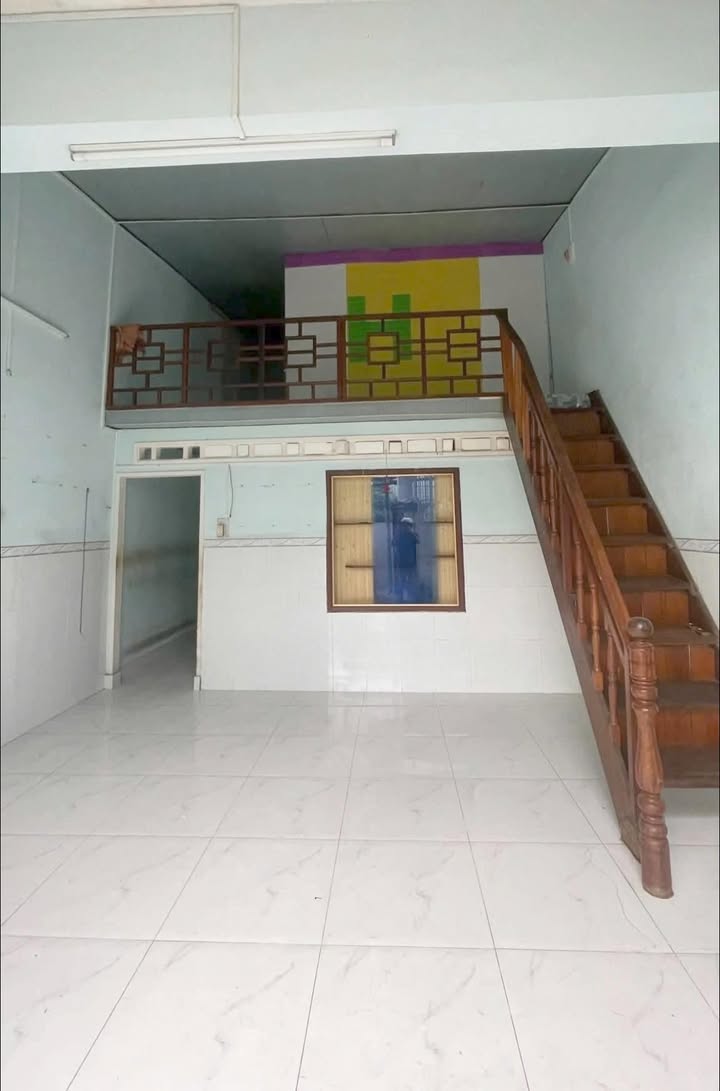 Nhà gác lỡ đường Nguyễn Thái Học, Quy Nhơn 59m² giá 2 tỷ - Vị trí trung tâm thuận tiện!