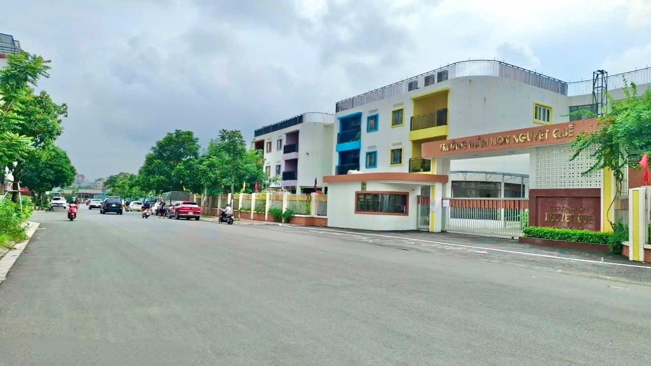 Đất phân lô giáo viên Ngọc Thụy 80m² giá chỉ 2X tỷ - Tiềm năng tăng giá mạnh!