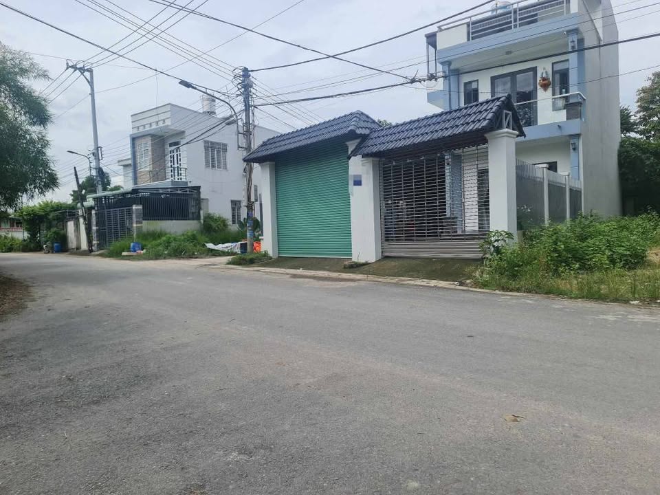 Nhà mặt tiền kinh doanh Thủ Dầu Một 236m² giá 2.428 tỷ - Đầu tư sinh lợi ngay!