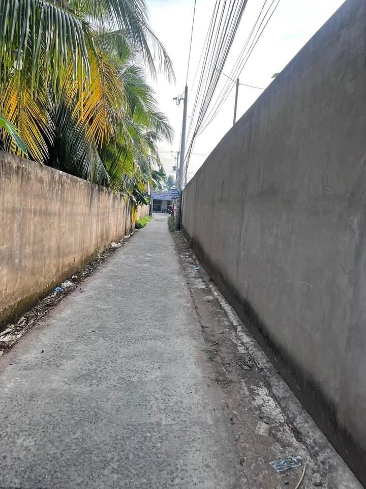 Đất nền Long Hoà 1.712m² giá 4.8 tỷ - Cơ hội đầu tư tuyệt vời!