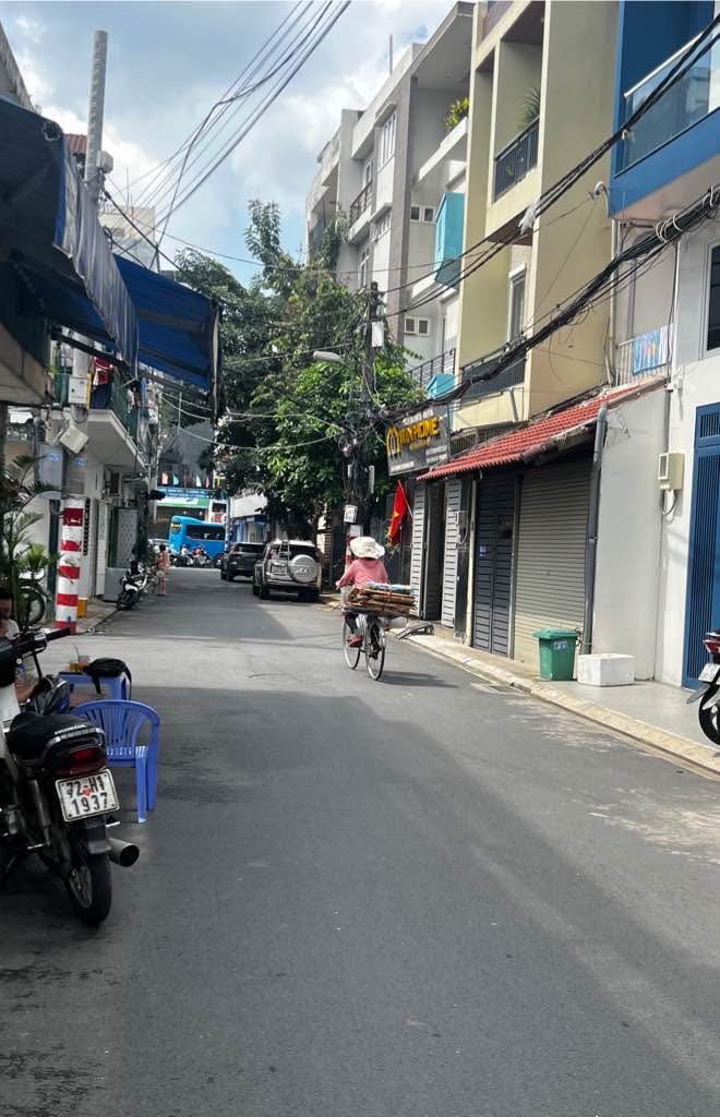 Nhà phố 2 tầng tại Trường Chinh, Tân Bình 28m² giá chỉ 3.25 tỷ - Kinh doanh và ở ngay!