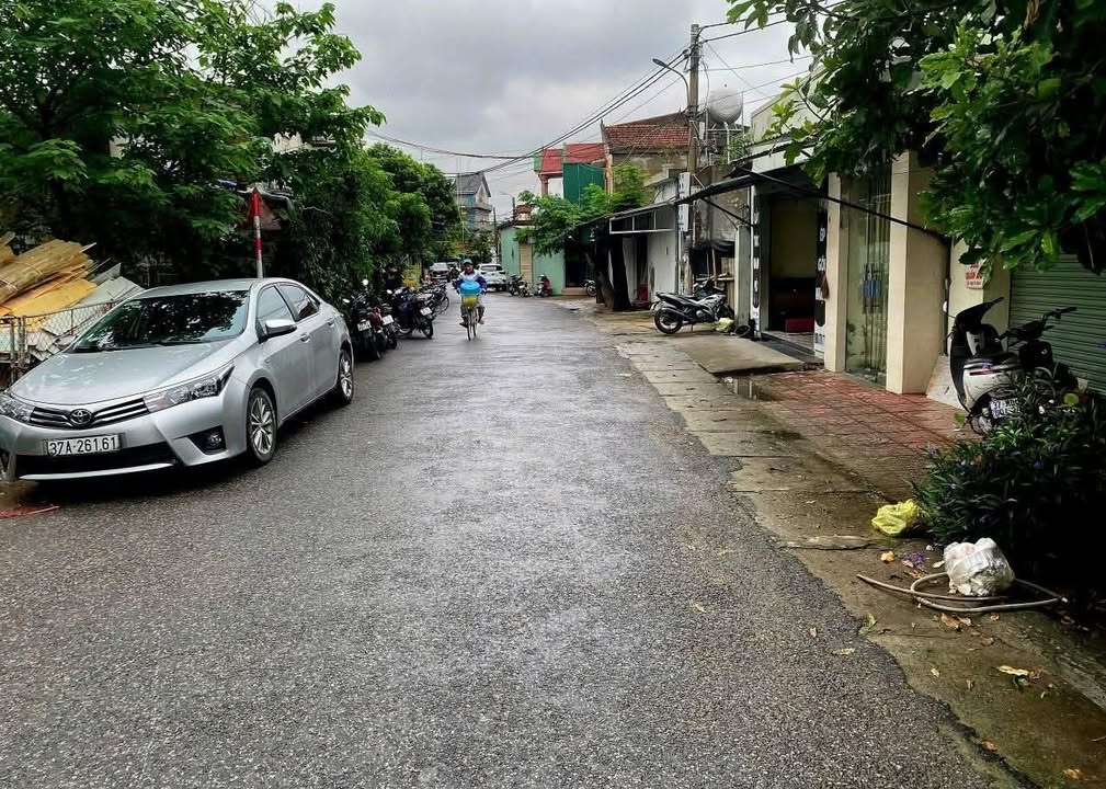 Mặt tiền FrontHouse Ngô Trí Hòa, Vinh 97.5m² giá 4.4 tỷ - Vị trí đẹp gần chợ!