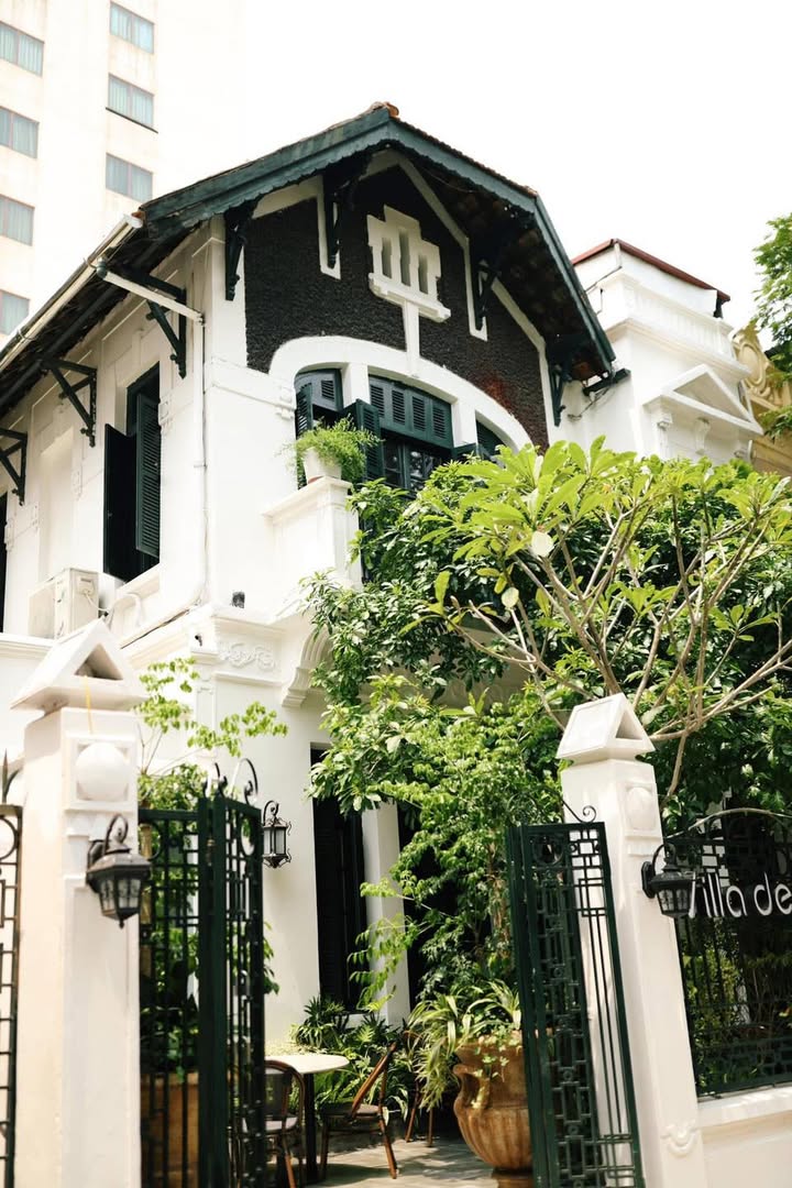 Mặt bằng kinh doanh Đê Ngọc Thụy Long Biên 320m² giá 40 triệu - Vị trí đắc địa, thu hút khách ngay!