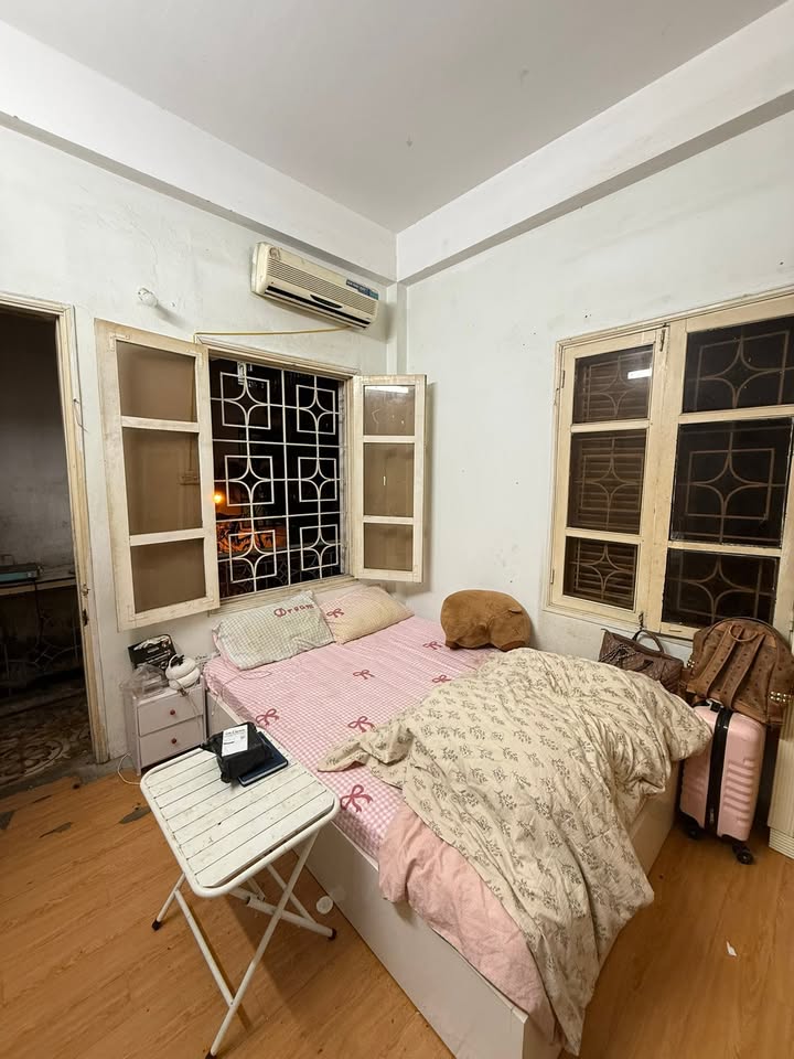 Nhà cho thuê ngõ 259/9 Phố Vọng, 2.5 triệu - Ô tô đỗ cửa, thuận tiện di chuyển!