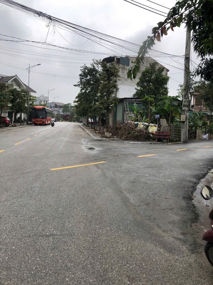 Đất nền 3 mặt đường Hàn Quốc, Vinh Hưng 139m² giá chỉ 10 tỷ - Đầu tư sinh lời ngay!