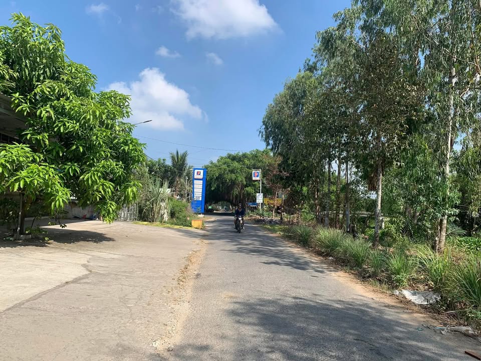 Đất mặt tiền Huỳnh Tấn Phát 330m² giá 4.5 tỷ - Cơ hội đầu tư hấp dẫn!