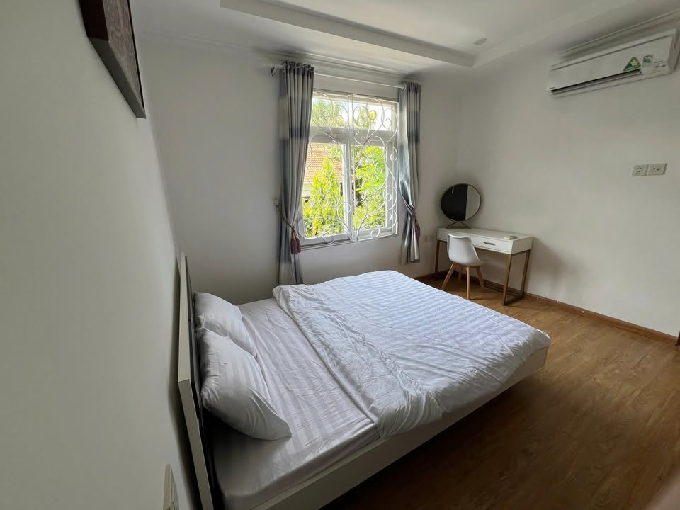 Nhà nguyên căn cho thuê Thảo Điền, Quận 2 - Diện tích 300m², thiết kế hiện đại, nội thất đầy đủ!