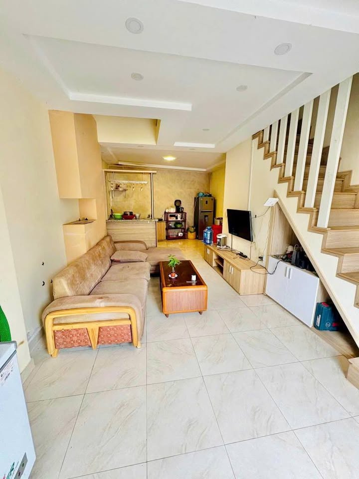 Nhà phố Đà Lạt 40m² giá 2.65 tỷ - Sổ xây dựng chính chủ, ngay nhà thờ Minh Giáo!