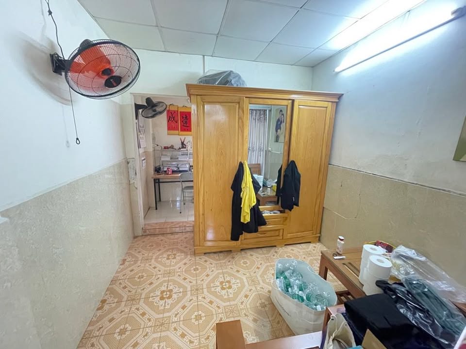 Đất mặt ngõ Kim Mã 53m² giá 15 tỷ - Cần bán gấp trong tháng!