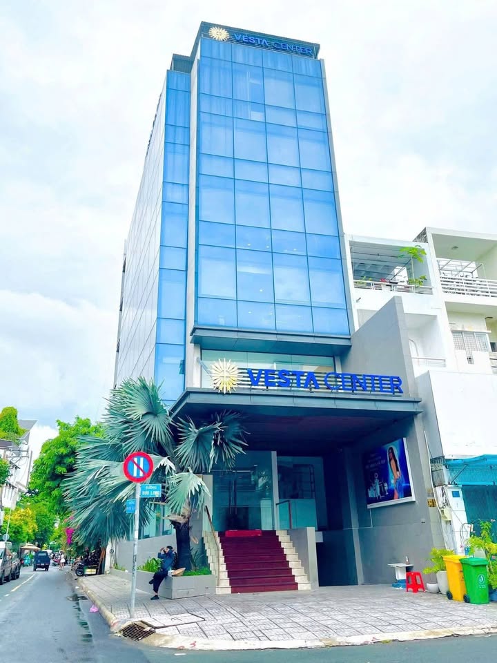 Tòa nhà văn phòng cho thuê góc 2 mặt tiền đường Bửu Long, Quận 10 - Thiết kế hiện đại, nhận nhà ngay!