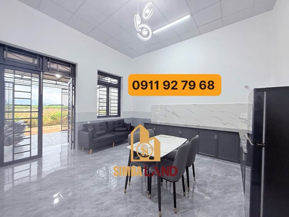 Nhà đẹp Liên Nghĩa Đức Trọng 72m² giá 2.5 tỷ - Giao thông thuận tiện!