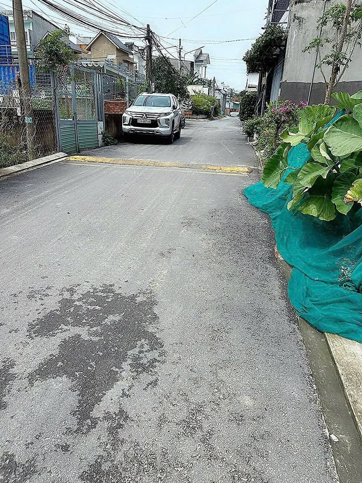 Đất nền bán tại đường 197 Hoàng Hữu Nam, quận 9, 200m² - Đất trống xây dựng ngay!