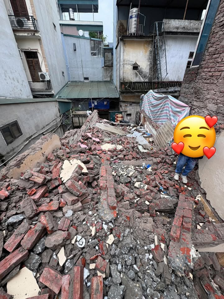 Đất nền Vĩnh Hưng 72m² giá 9.25 tỷ - Lô góc 2 mặt thoáng, thuận tiện xây dựng!