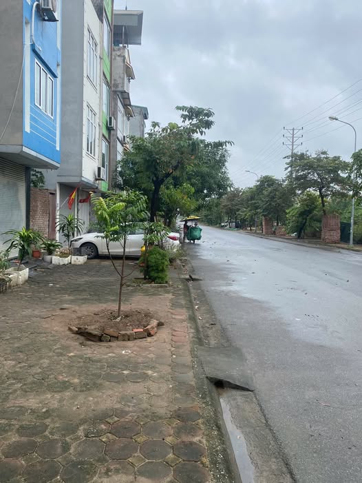 Nhà mặt phố Ngô Xuân Quảng, Trâu Quỳ 50m² giá 6 tỷ - Ô tô ngủ trong nhà!