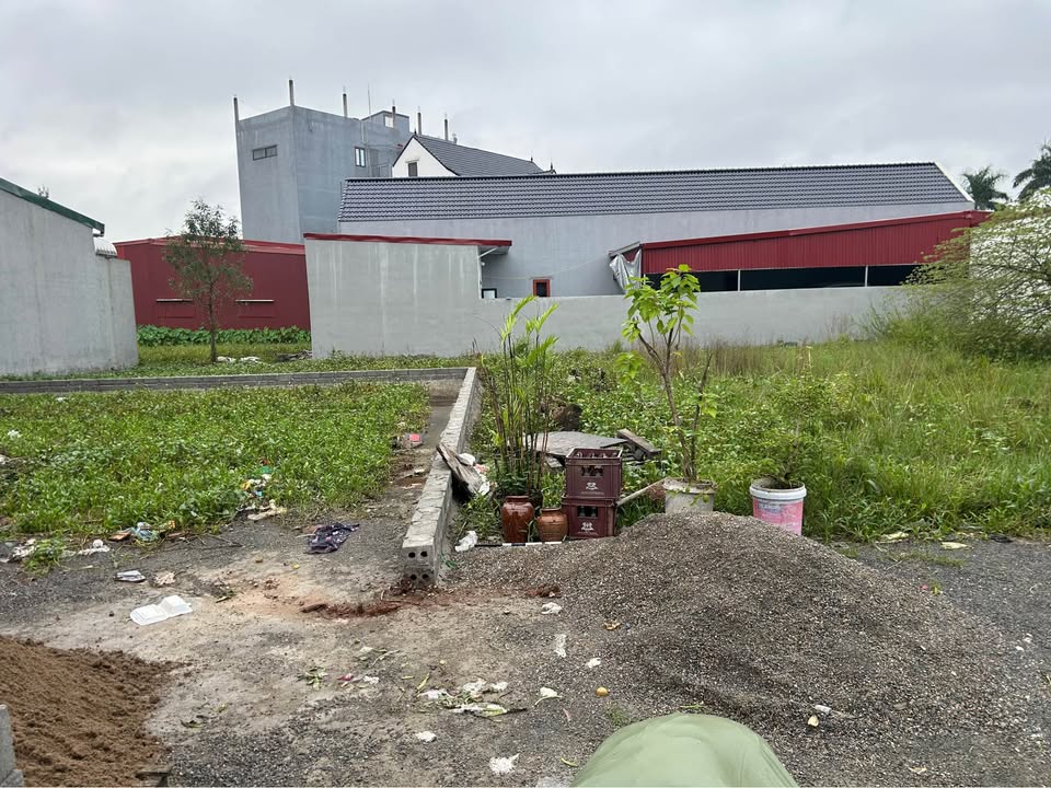 Đất kinh doanh Linh Nội, Duy Tiên 100m² giá 4.9 tỷ - Đầu tư sinh lời ngay!