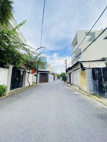 Đất đẹp mặt đường Nguyễn Trãi 120m² giá 1.6 tỷ - Vị trí an cư lý tưởng!