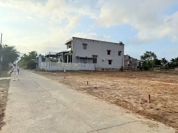 Đất liền kề Hòa Khương, Hòa Vang 390m² giá chỉ 750 triệu - Cơ hội đầu tư sinh lời!