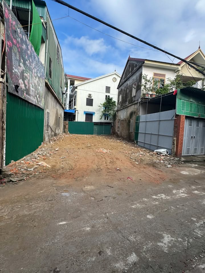 Đất mặt đường Tân Yên, phường Hưng Bình 74m² giá 4 tỷ - Vị trí trung tâm, đầu tư sinh lời!