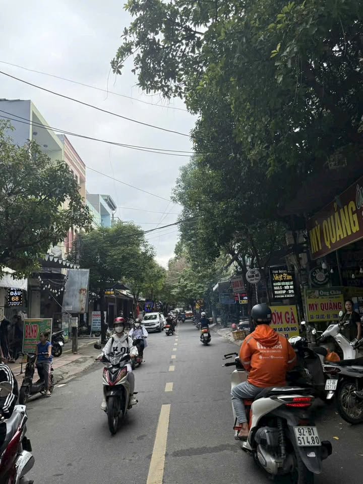 Đất Tặng Nhà Cấp 4 Gác Lửng Đường Đặng Dung, 75m² Giá 5.99 Tỷ - Đầu Tư Sinh Lời Ngay!