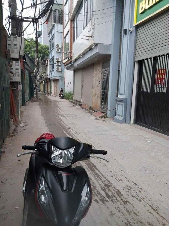 Đất Ngõ 271 Bùi Xương Trạch 60m² giá 4.2 tỷ - Ô tô đỗ cửa, sổ đỏ chính chủ!