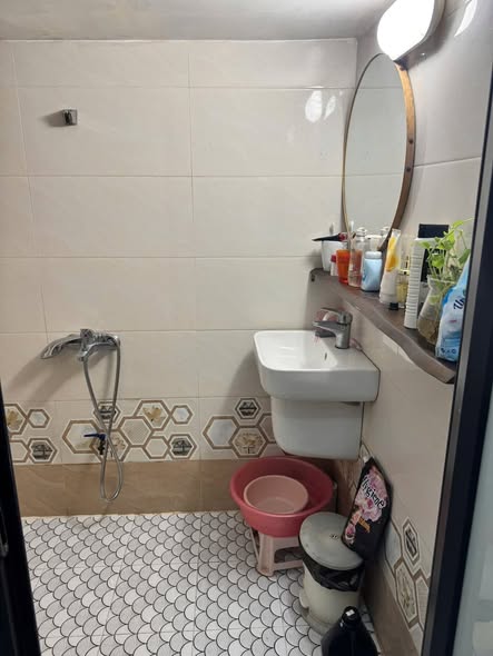 Căn hộ Tập Thể Quân Đội Z179, Tứ Hiệp 36m² giá 2.4 tỷ - Vị trí trung tâm thuận tiện!