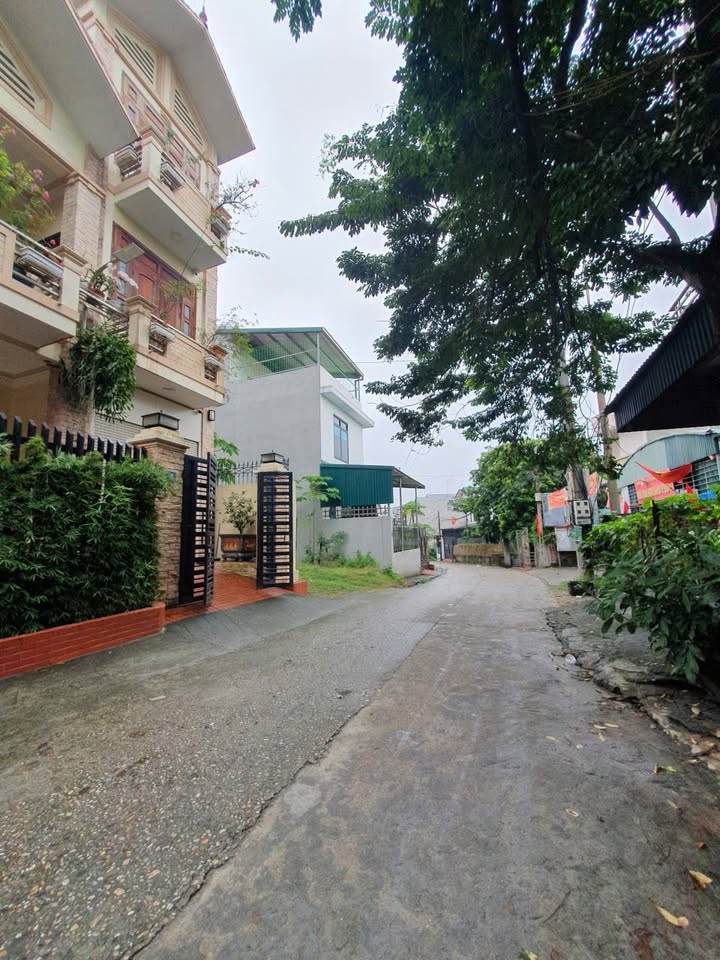 Đất nền khu phố 4, Nông Trang, Việt Trì 95m² - Sổ đỏ chính chủ, giá tốt!